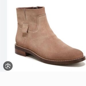 Franco Sarto Malina oak tan suede bootie. 1 1/4" heel & round toe size 5 NWT